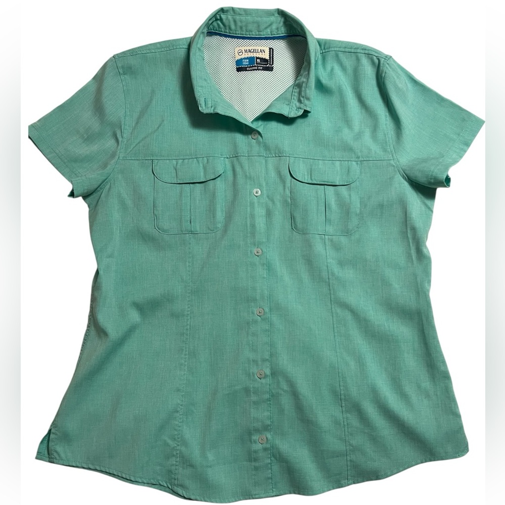 Magellan Outdoors Aqua Button-Up Shirt